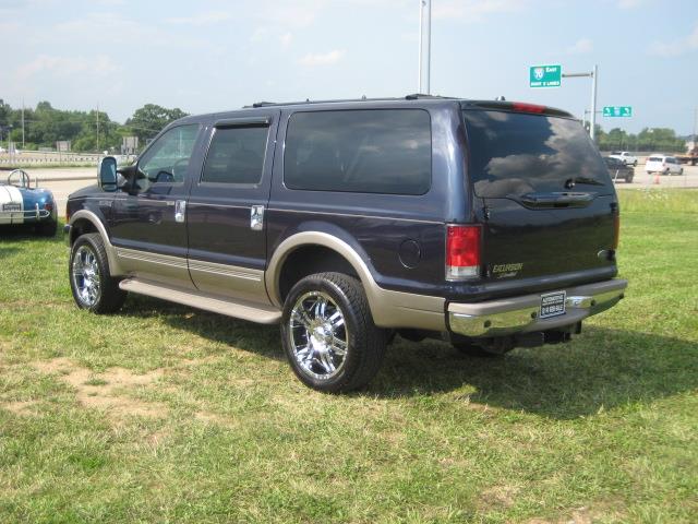 Ford Excursion 2001 photo 1