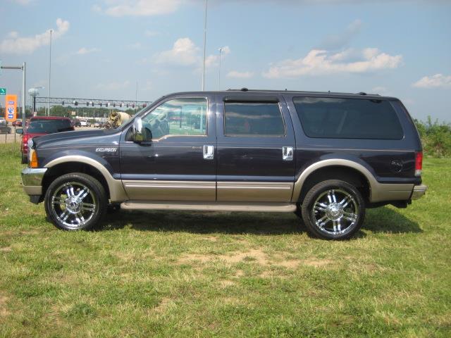 Ford Excursion 2001 photo 3