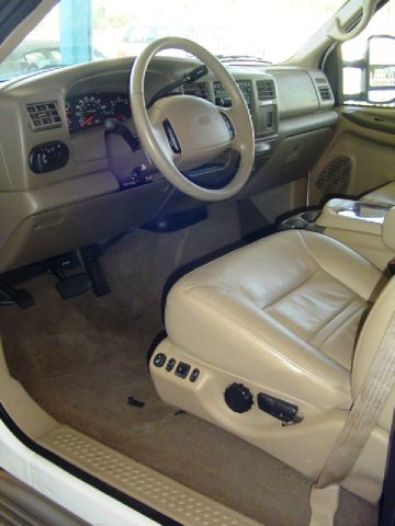 Ford Excursion 2001 photo 12