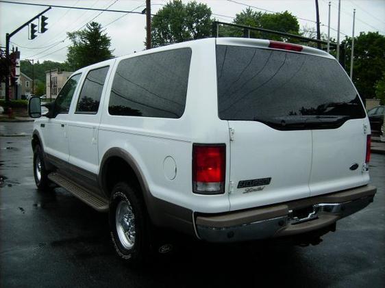 Ford Excursion Super SUV