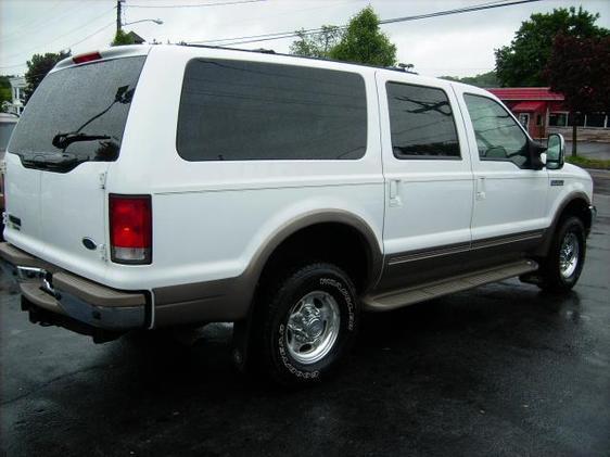 Ford Excursion 2001 photo 3