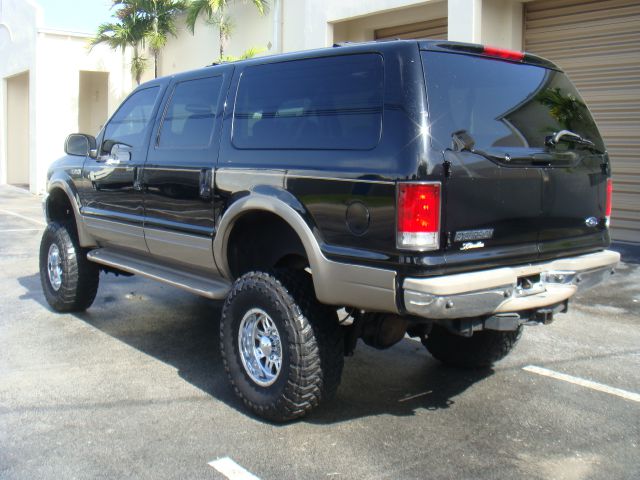 Ford Excursion 2001 photo 1