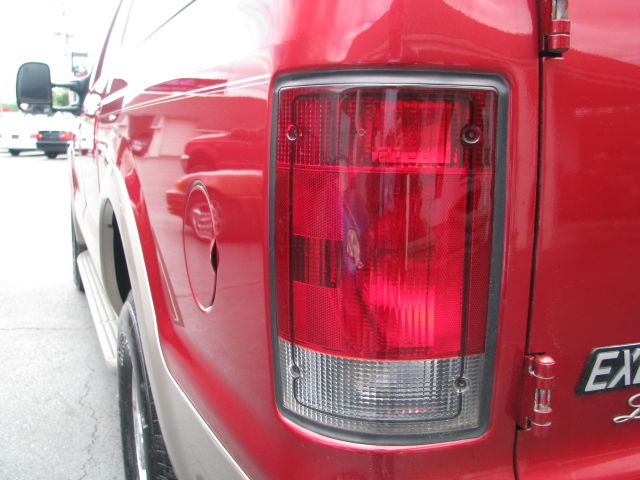 Ford Excursion 2001 photo 14