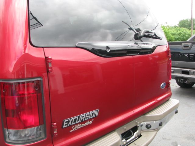 Ford Excursion 2001 photo 16