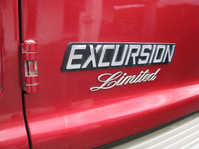 Ford Excursion 2001 photo 17