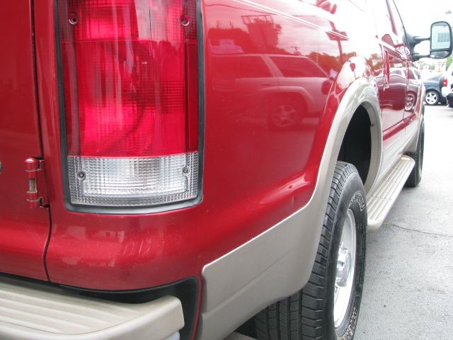 Ford Excursion 2001 photo 18