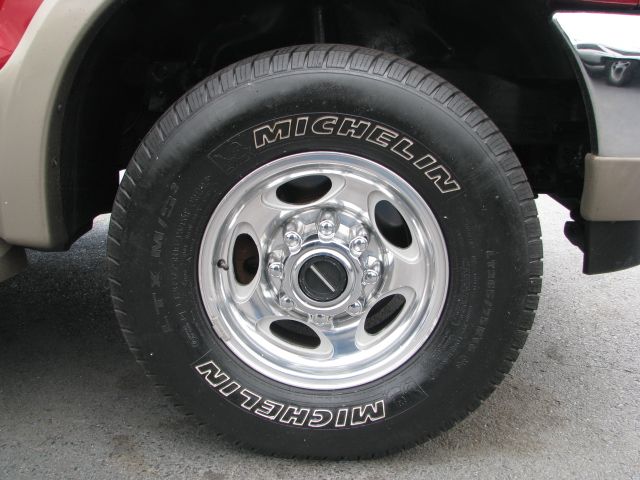 Ford Excursion 2001 photo 49