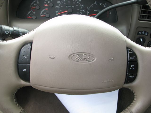 Ford Excursion 2001 photo 6