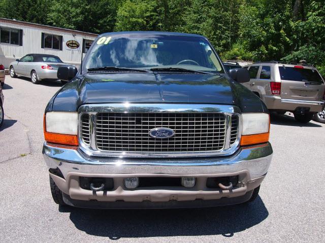 Ford Excursion 2001 photo 0