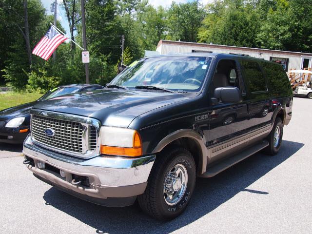 Ford Excursion 2001 photo 1