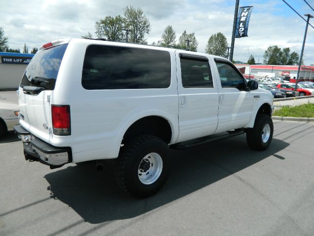 Ford Excursion 2001 photo 2