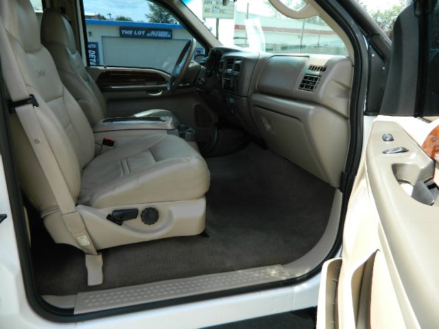 Ford Excursion 2001 photo 4