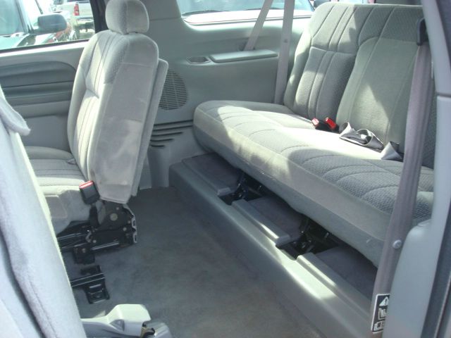 Ford Excursion SL 4x4 Regular Cab SUV