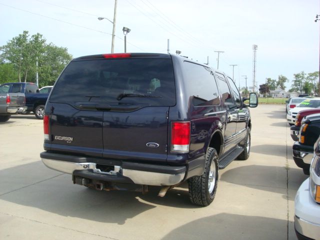 Ford Excursion 2001 photo 1