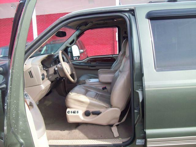 Ford Excursion 2001 photo 4