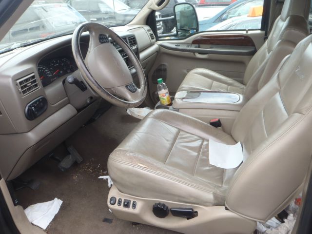 Ford Excursion 2002 photo 4