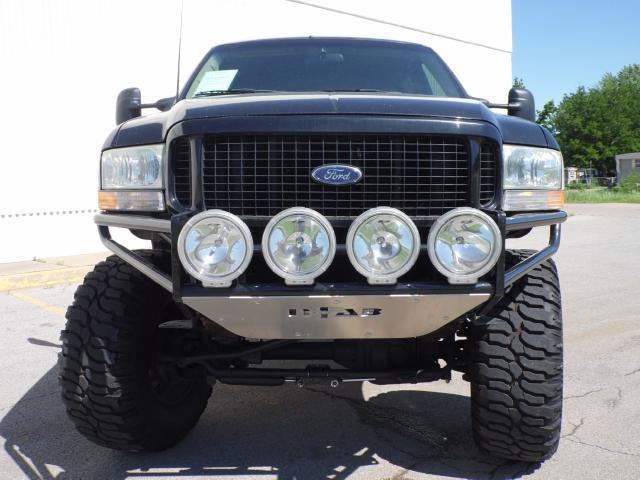 Ford Excursion 2002 photo 15