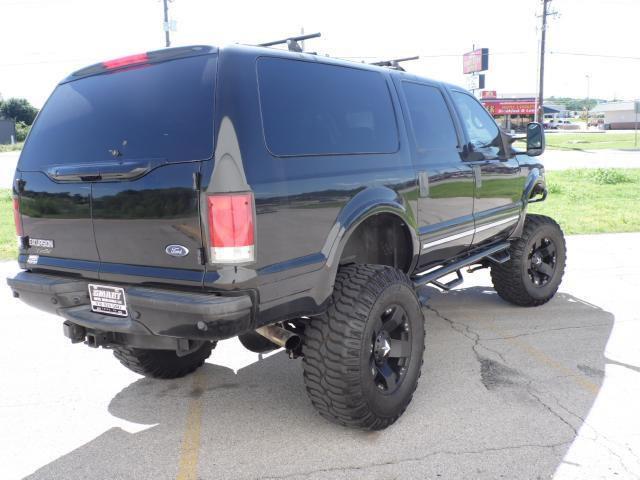 Ford Excursion 2002 photo 17