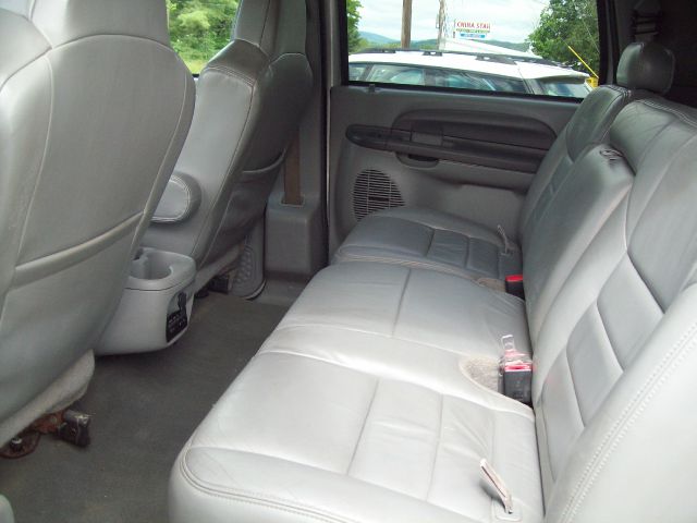 Ford Excursion 2002 photo 3