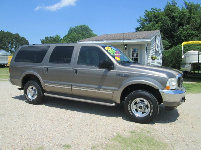 Ford Excursion 2002 photo 6