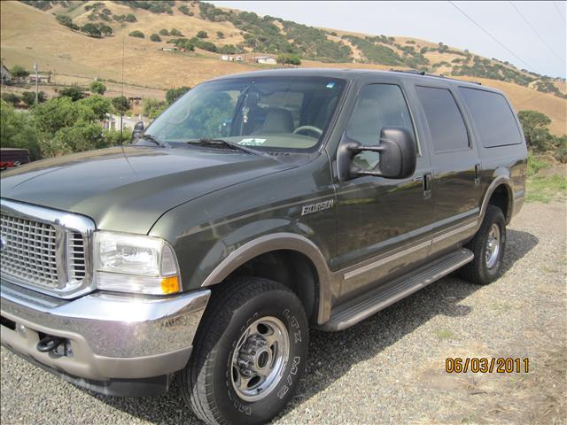 Ford Excursion 2002 photo 0