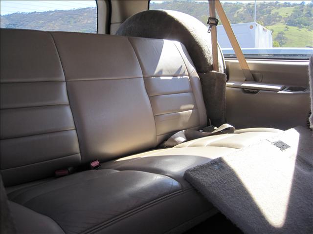 Ford Excursion 2002 photo 5