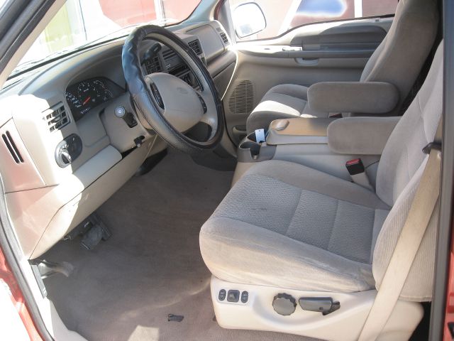 Ford Excursion 2002 photo 4