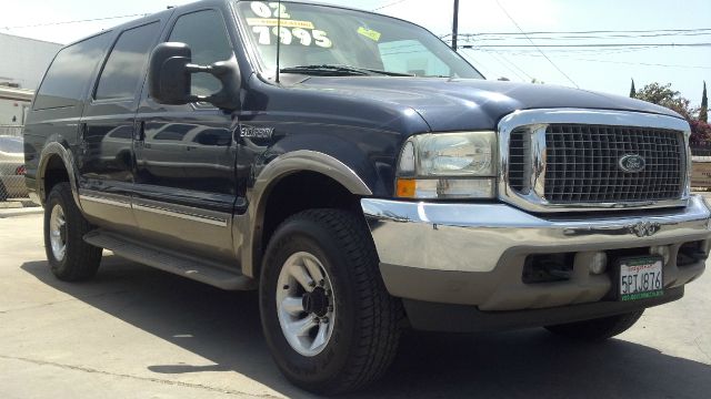 Ford Excursion 2002 photo 4