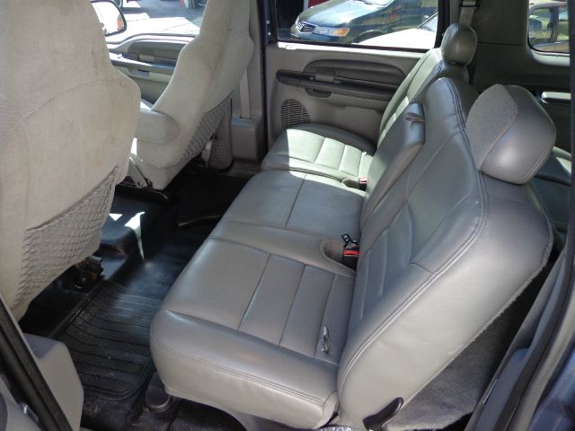 Ford Excursion 2002 photo 4