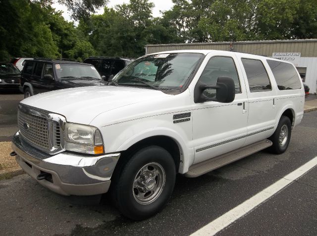 Ford Excursion 2002 photo 4