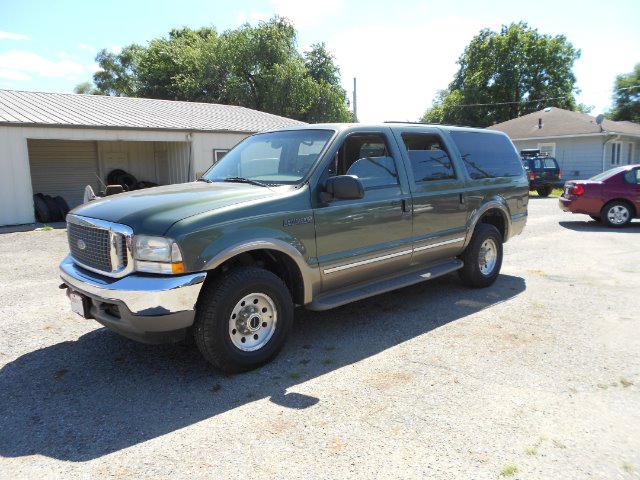 Ford Excursion 2002 photo 2