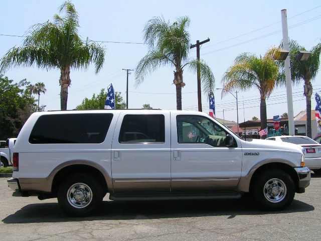 Ford Excursion 2002 photo 3