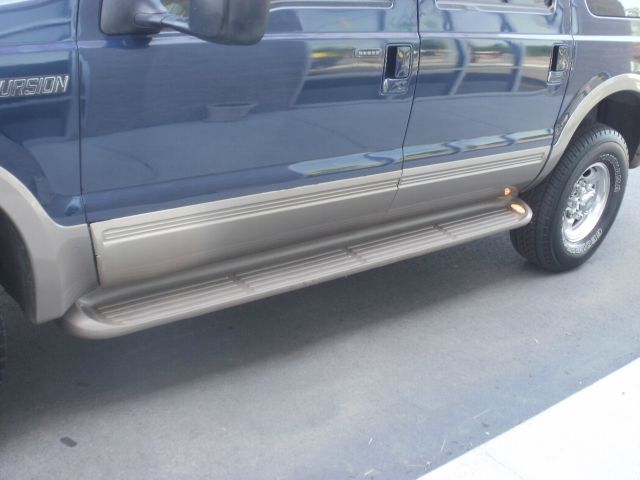 Ford Excursion 2003 photo 12