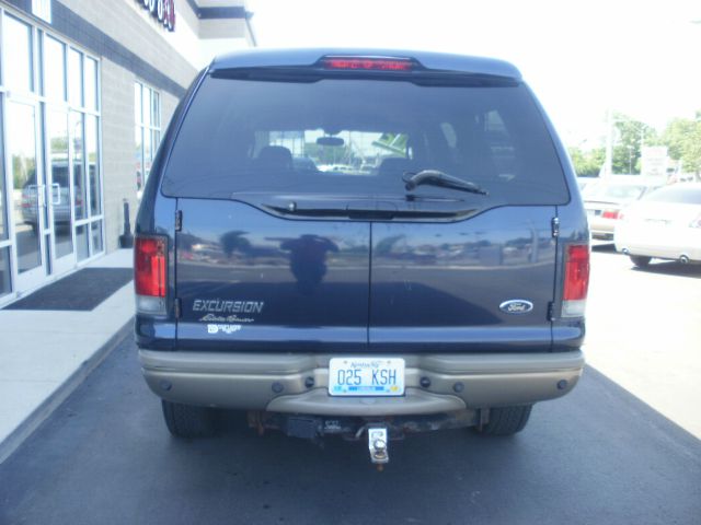 Ford Excursion 2003 photo 13