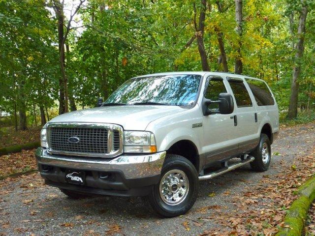 Ford Excursion ESi Sport Utility