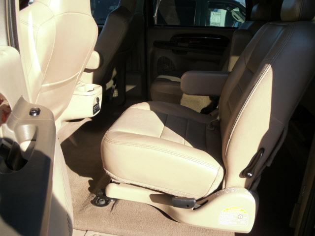 Ford Excursion 2003 photo 3