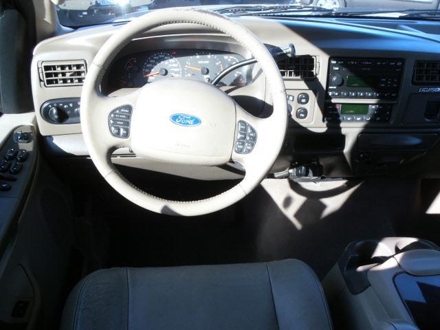 Ford Excursion 2003 photo 4