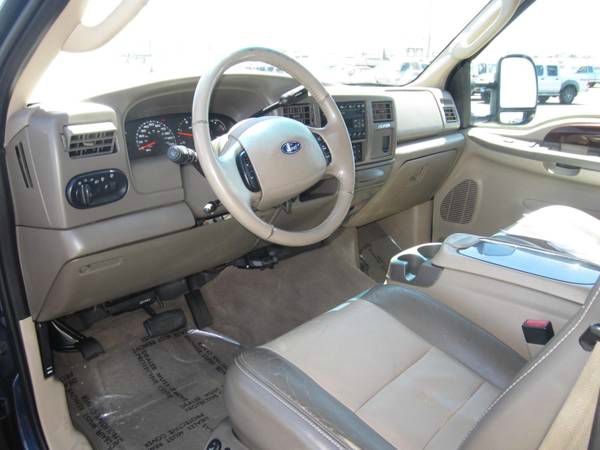 Ford Excursion 2003 photo 3
