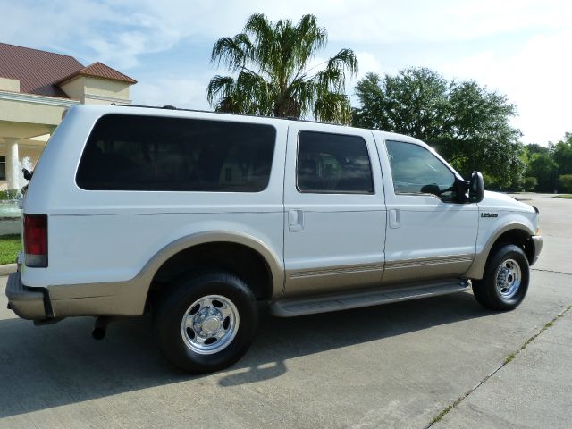 Ford Excursion 2003 photo 15