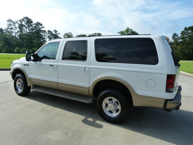 Ford Excursion 2003 photo 18