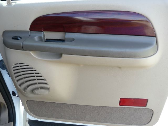 Ford Excursion 2003 photo 5