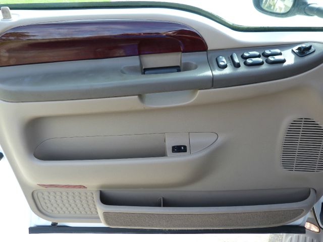 Ford Excursion 2003 photo 7