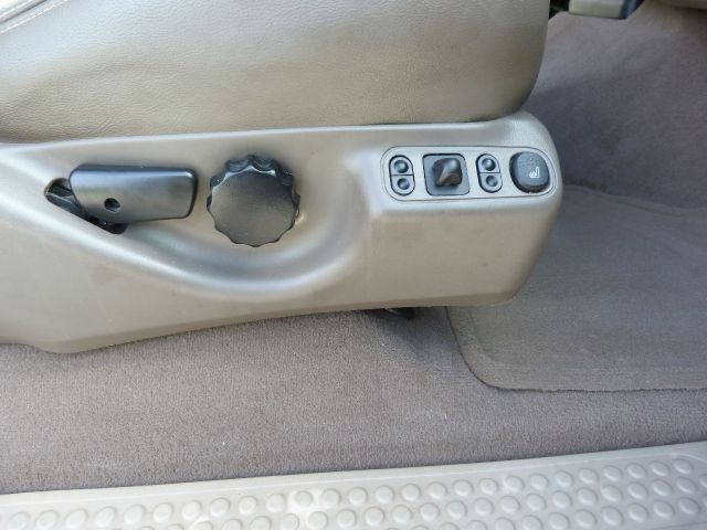 Ford Excursion 2003 photo 8