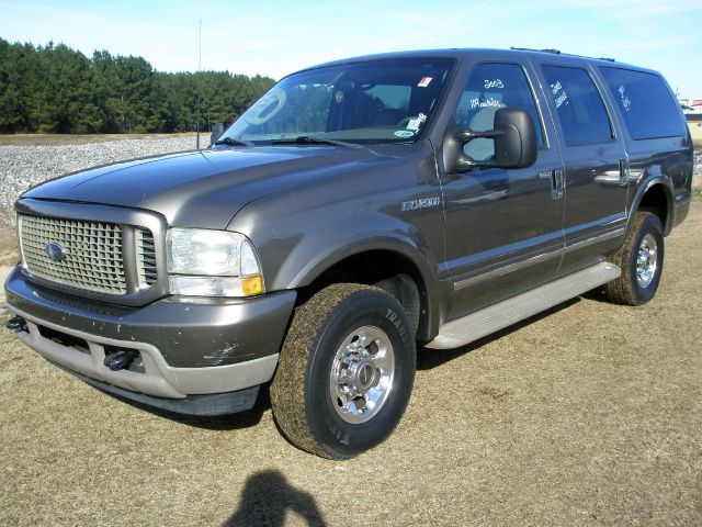 Ford Excursion 2003 photo 2