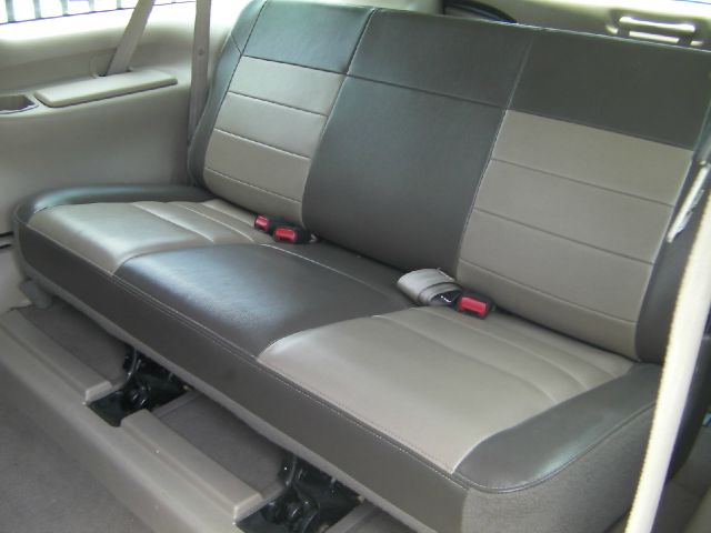 Ford Excursion 2003 photo 17