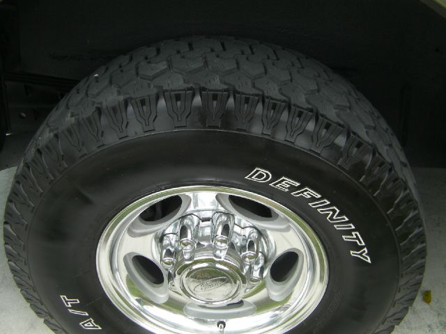 Ford Excursion 2003 photo 21