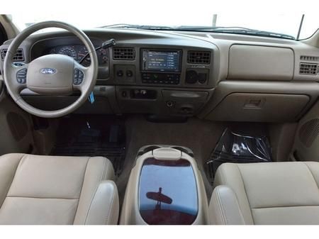 Ford Excursion 2003 photo 3