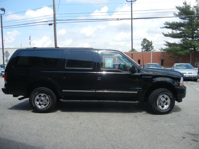 Ford Excursion 2003 photo 0