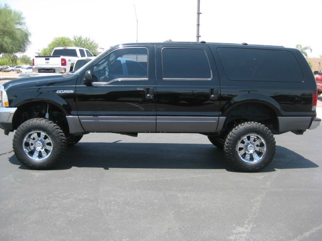 Ford Excursion 2004 photo 3