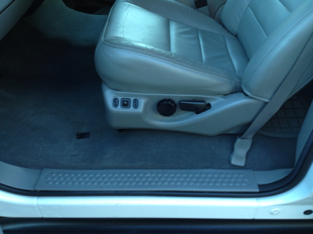 Ford Excursion 2004 photo 27